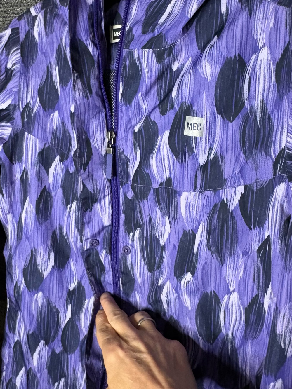 MEC Kids' Purple Patterned Lightweight Rain Jacket Girls Size 14 - Picture 5 of 10